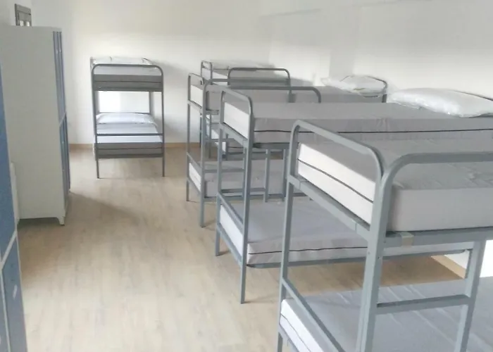 De Benabarre-calumet Hostel *