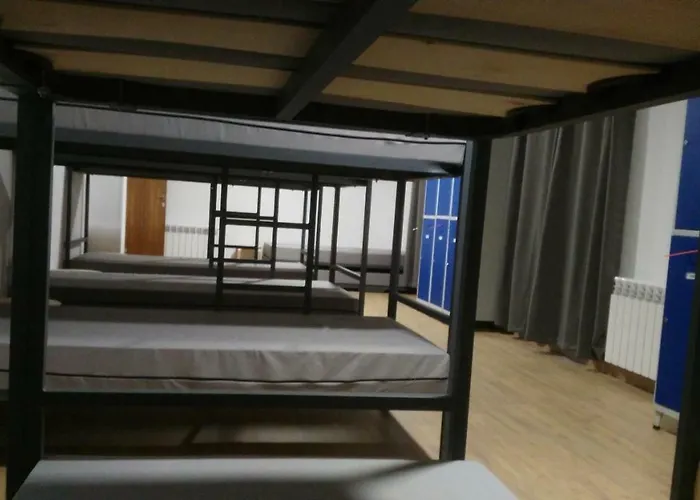 De Benabarre-calumet Hostel *